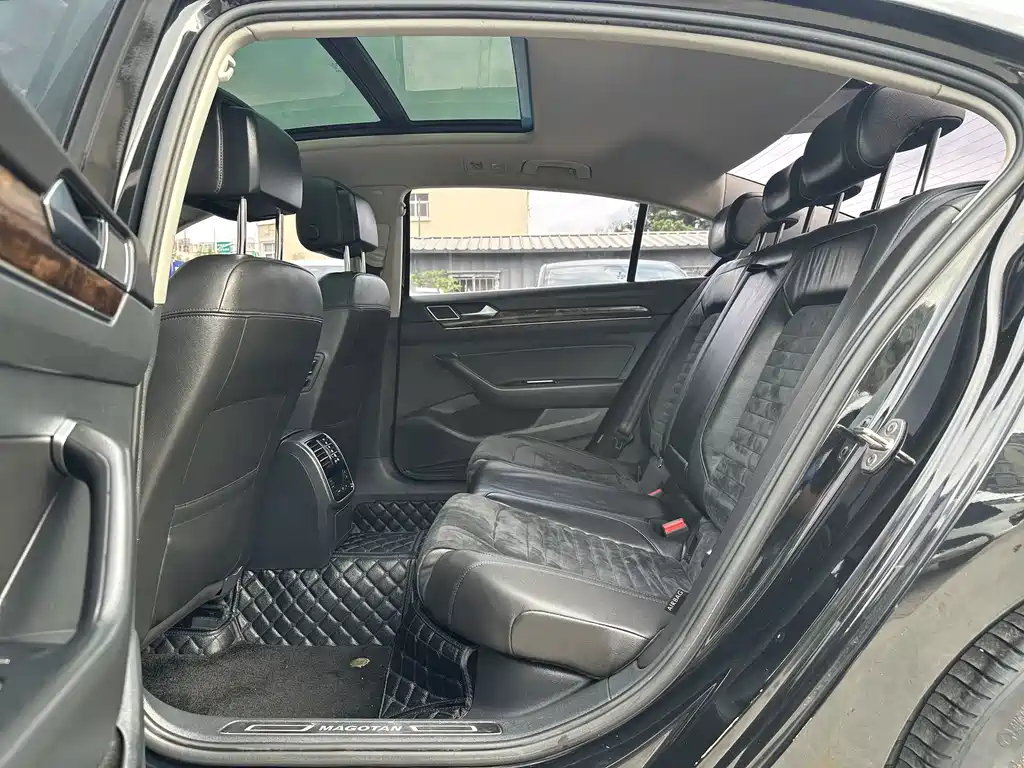 Volkswagen Magotan — миниатюра 4
