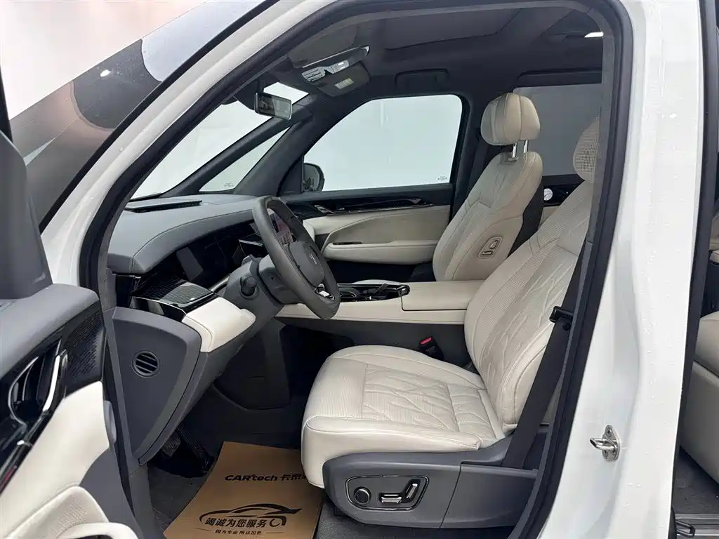 ZEEKR EXTREME KRYPTON 009