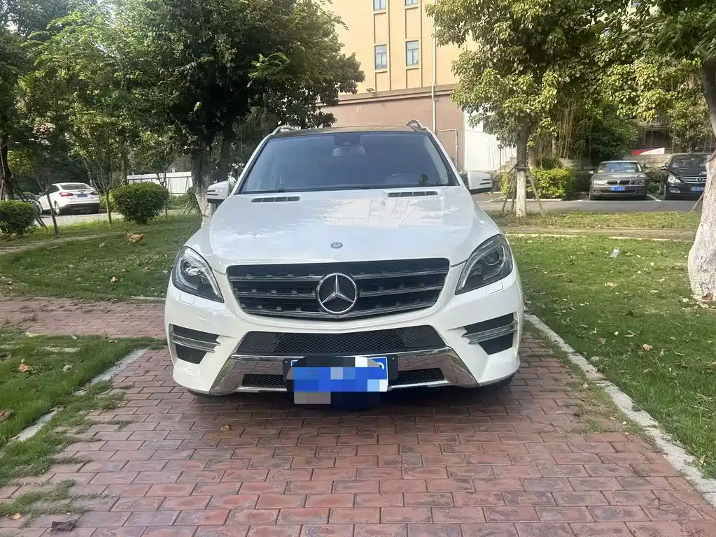 Mercedes-Benz M-Class — миниатюра 2
