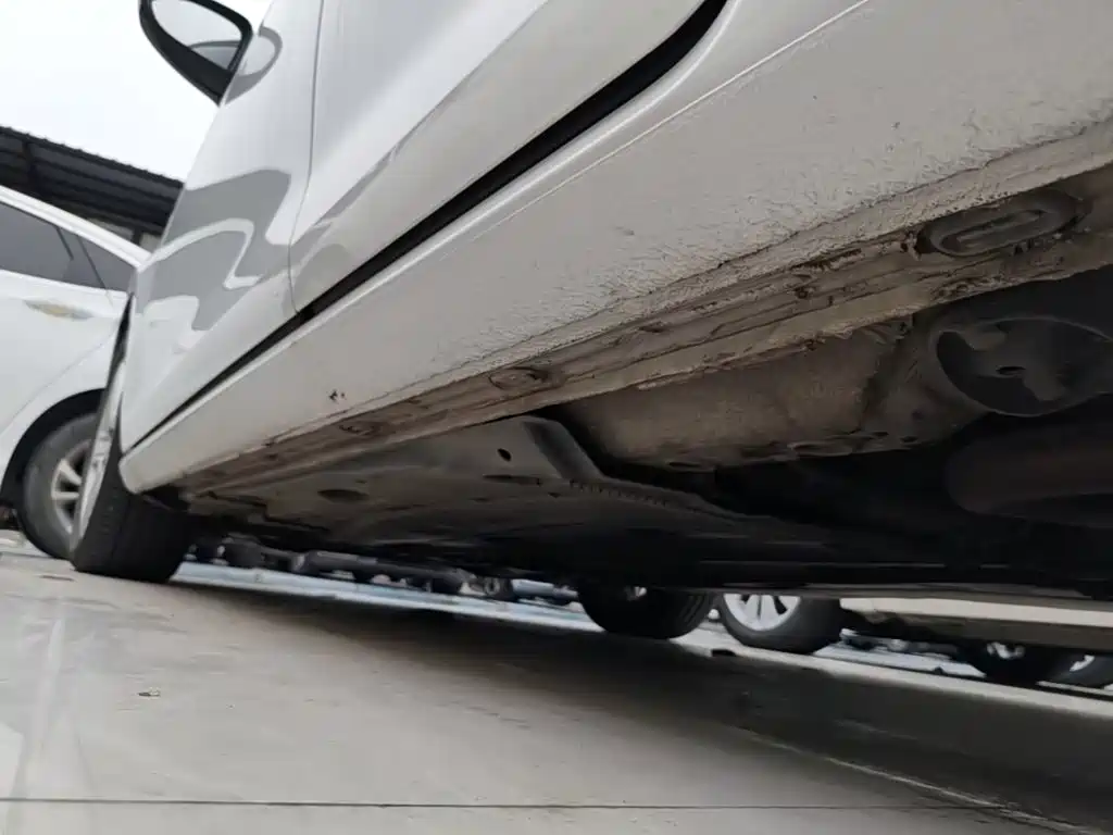 Volkswagen Golf — миниатюра 22