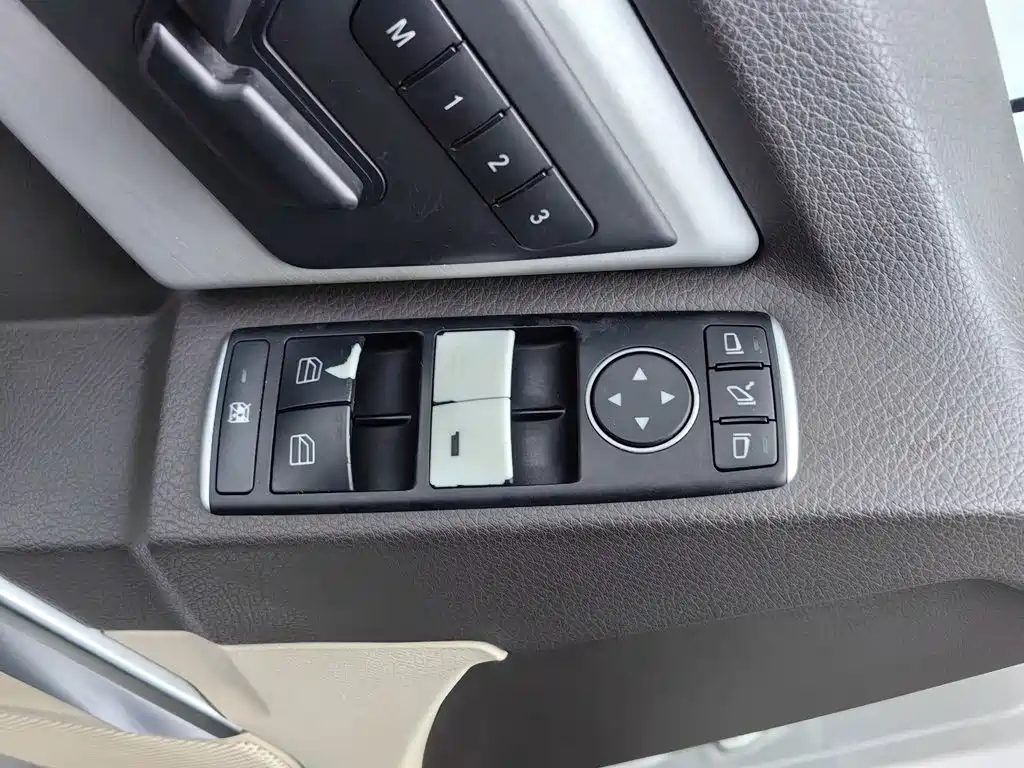 Mercedes-Benz GLK-Class — миниатюра 9