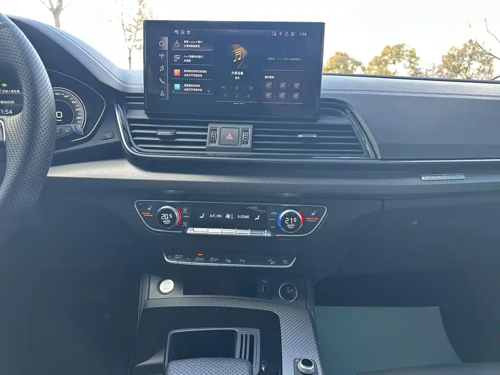 Audi Q5L — миниатюра 17