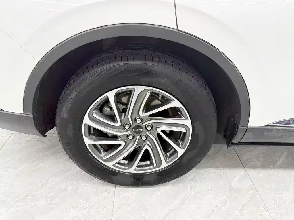 Lincoln Aviator — миниатюра 23