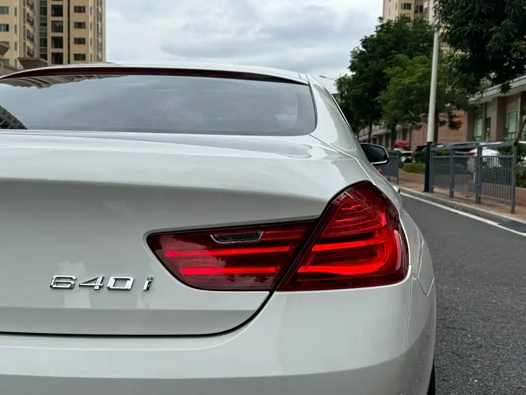 BMW 6 Series — миниатюра 12
