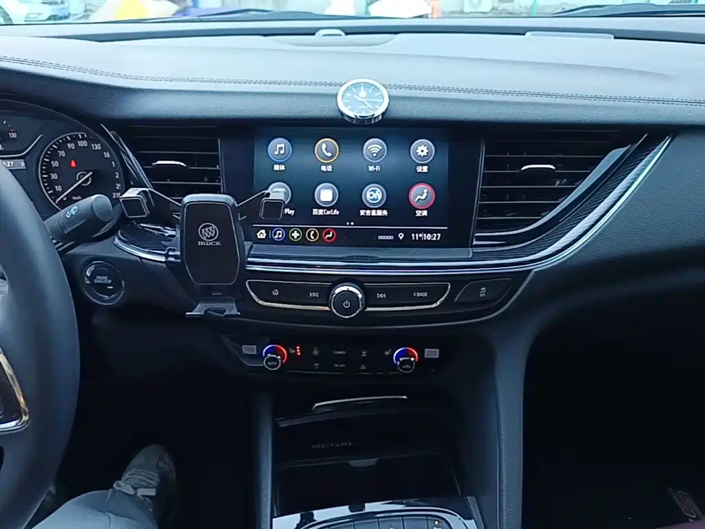 Buick Regal — миниатюра 13