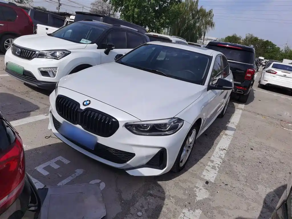 BMW 1 Series 2021
