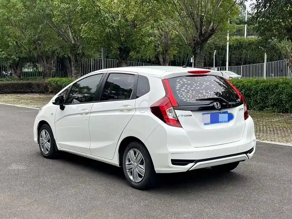 Honda Fit — миниатюра 4
