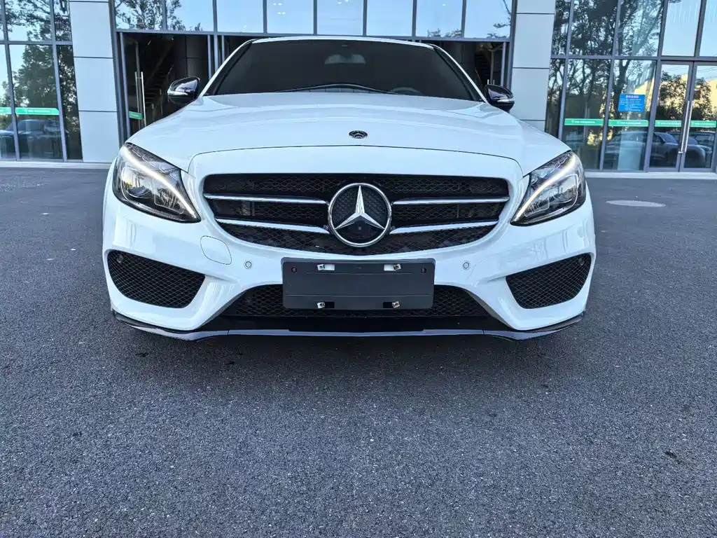 Mercedes-Benz C-Class — миниатюра 2