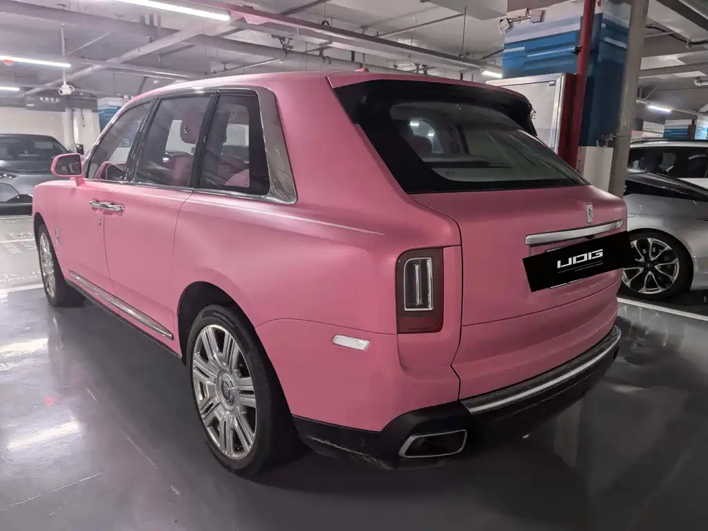 Rolls-Royce Cullinan 2018 мест
