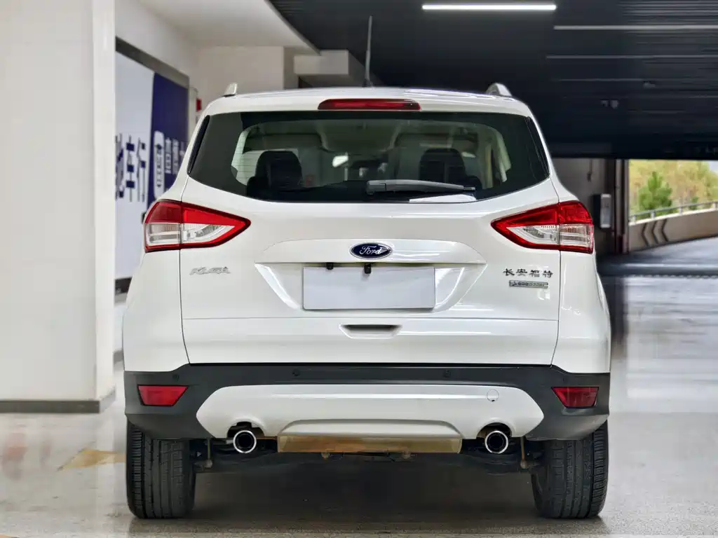 Ford Kuga — миниатюра 8