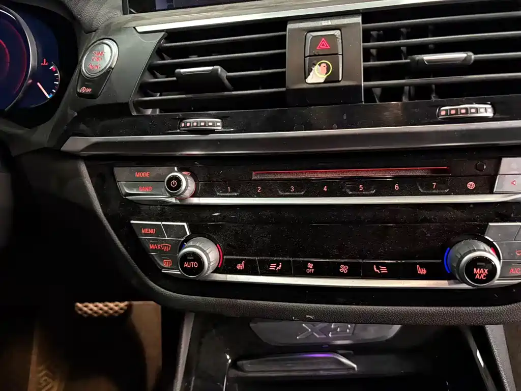 BMW X3 xDrive28i Luxury Package, фото 8