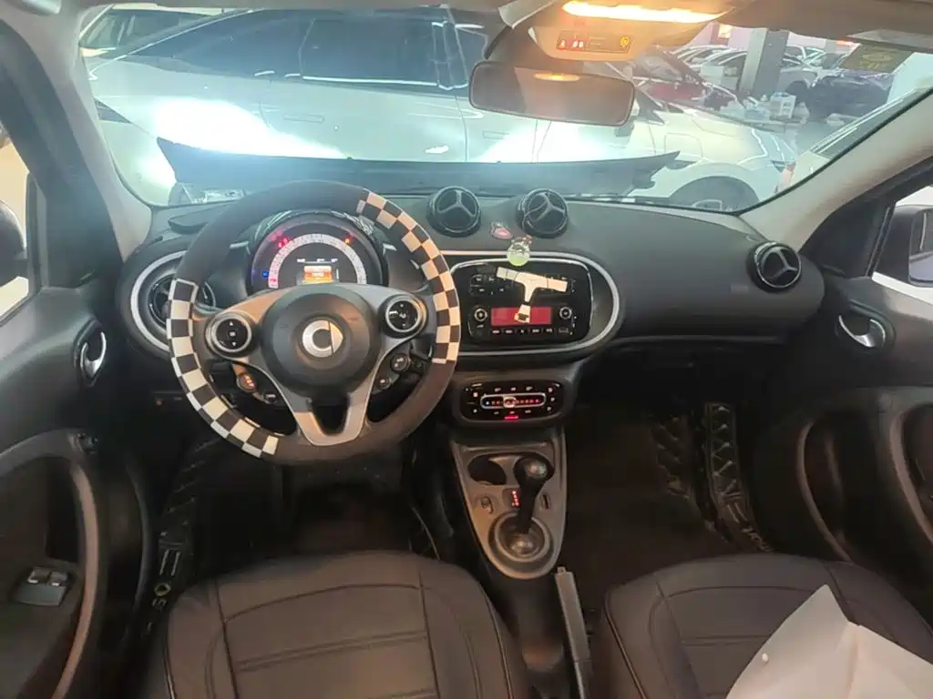 smart Smart Forfour — миниатюра 10
