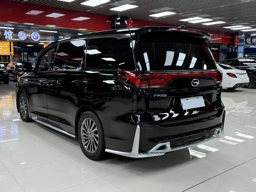 GAC TRUMPCHI M8