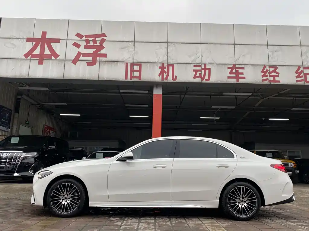 MERCEDES-BENZ C CLASS