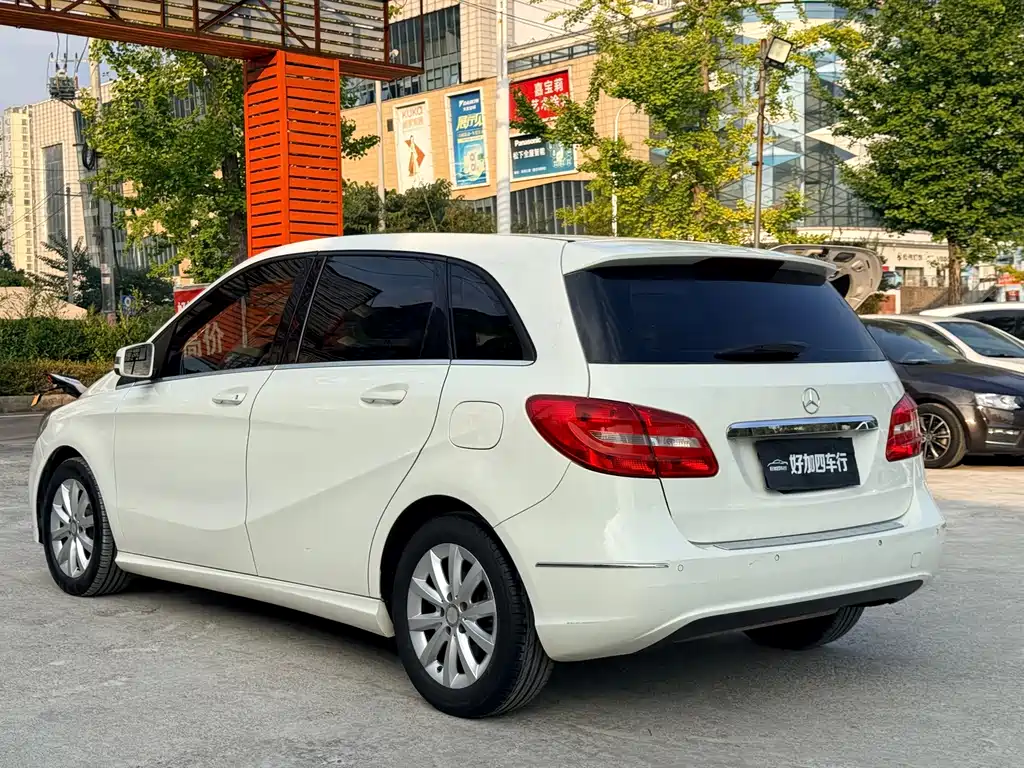 Mercedes-Benz B-Class — миниатюра 11