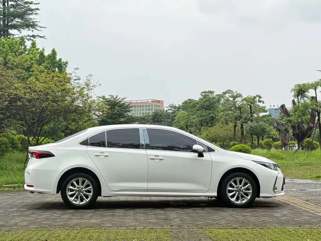 Toyota Corolla — миниатюра 19