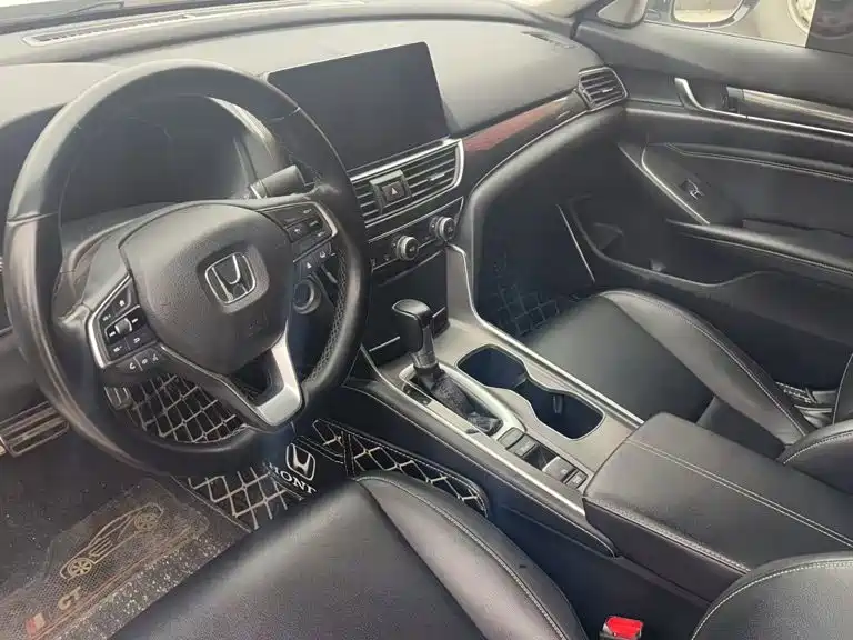 Honda Accord — миниатюра 2