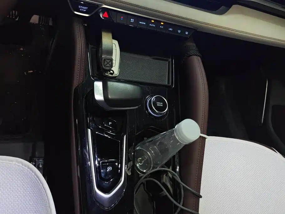 Geely Xingyue L — миниатюра 16
