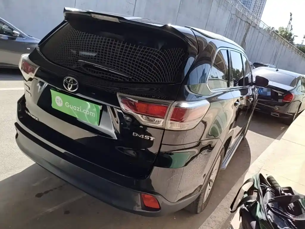 Toyota Highlander — миниатюра 7