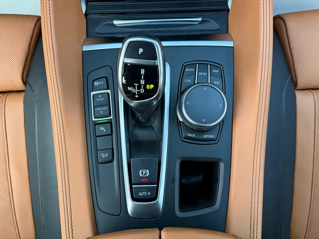 BMW X6 — миниатюра 15