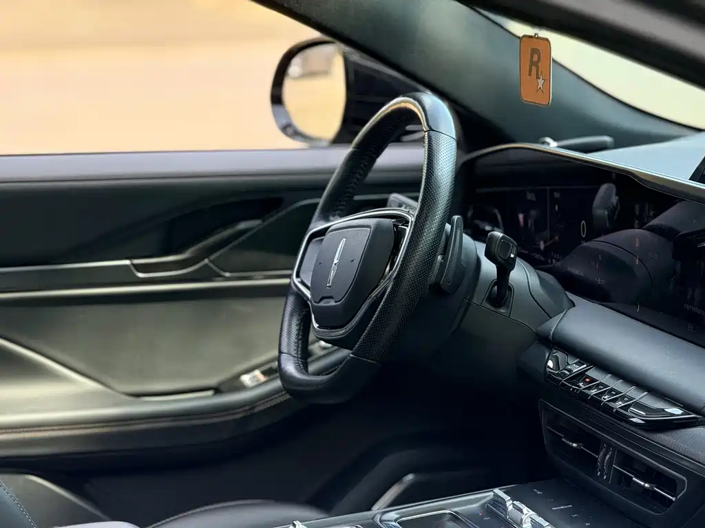 Lincoln Z — миниатюра 24