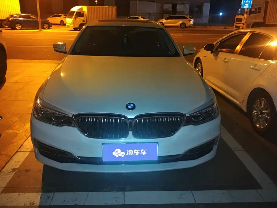 BMW 5 Series — миниатюра 2