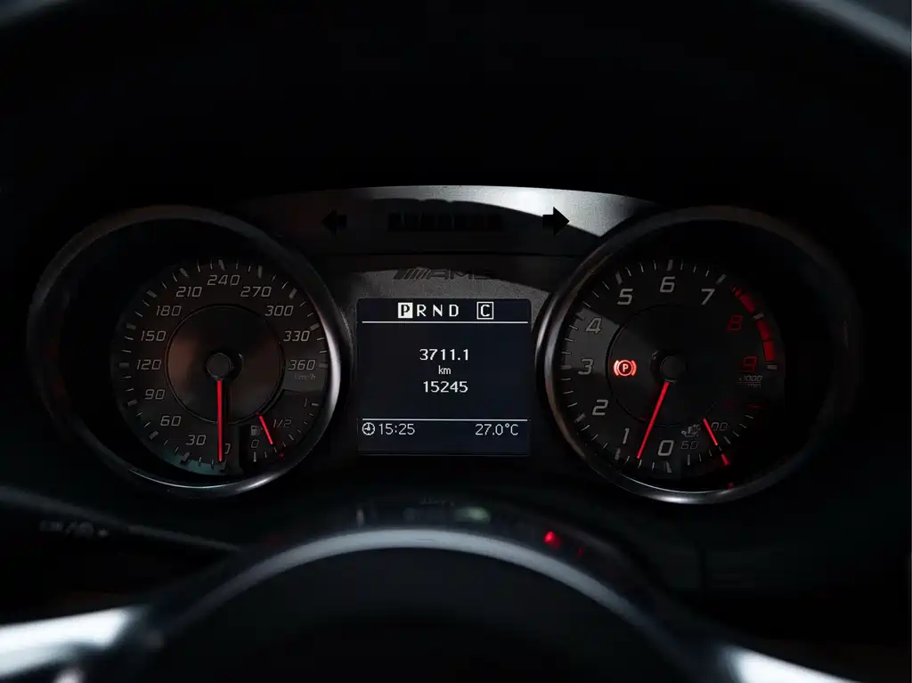 Mercedes-Benz SLS AMG — миниатюра 14