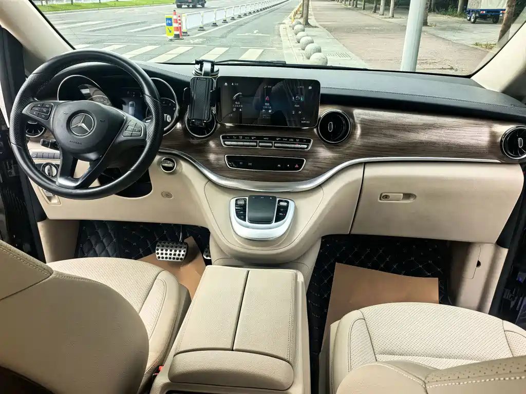 Mercedes-Benz V-Class — миниатюра 9