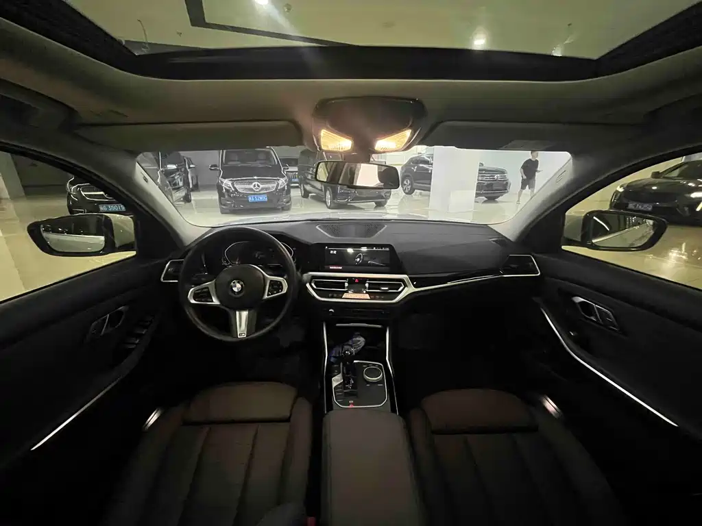 BMW 3 Series — миниатюра 8