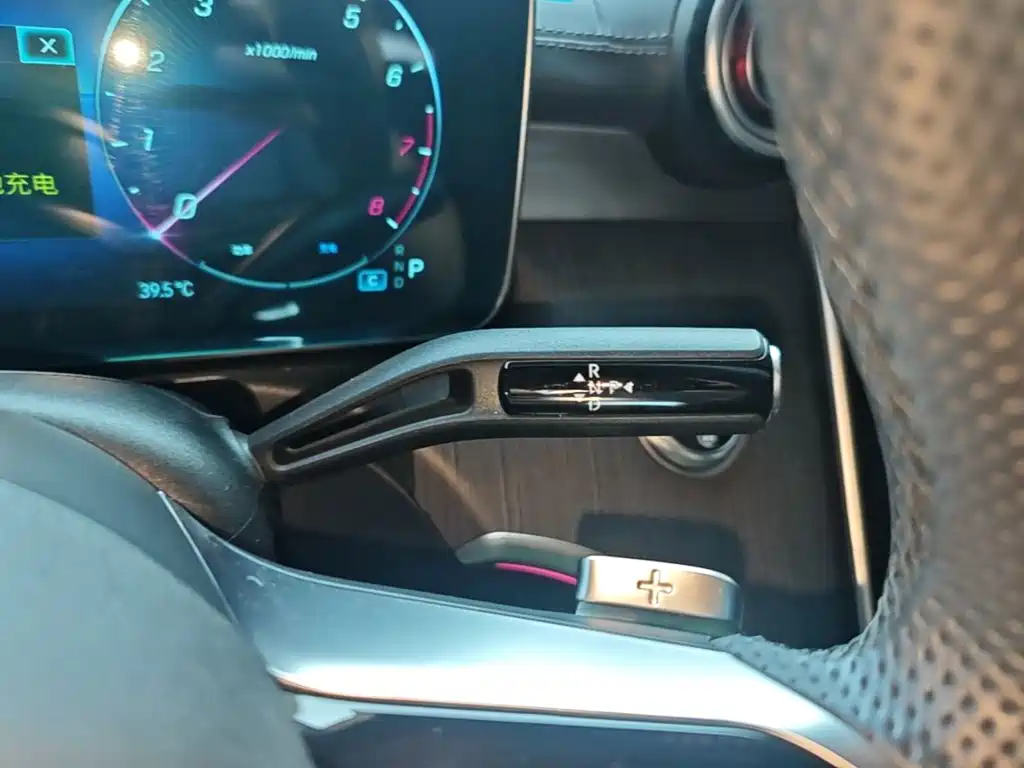 Mercedes-Benz C-Class — миниатюра 14