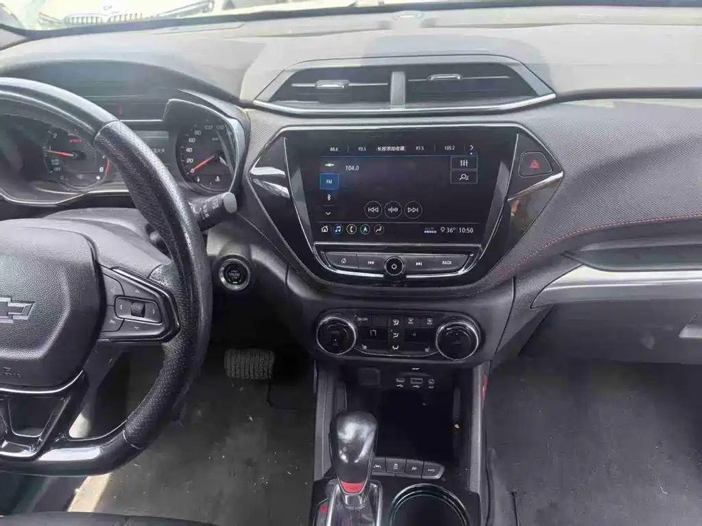 Chevrolet Tracker — миниатюра 6