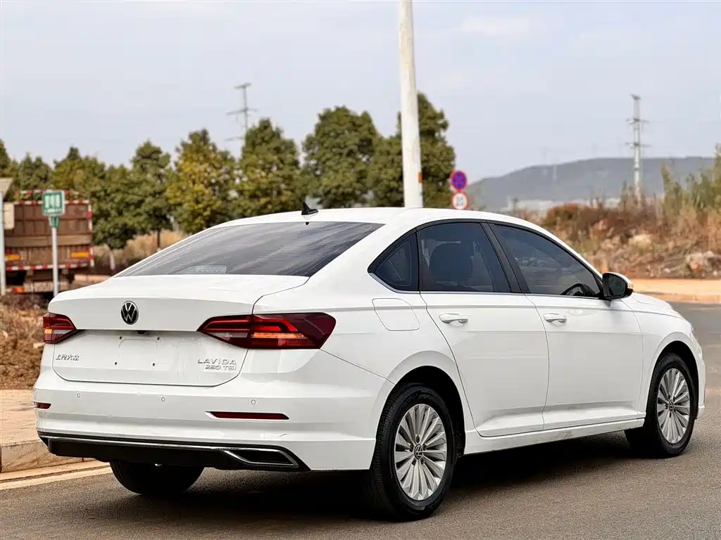 VOLKSWAGEN LAVIDA