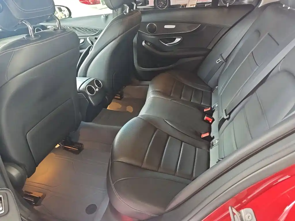 Mercedes-Benz C-Class — миниатюра 17