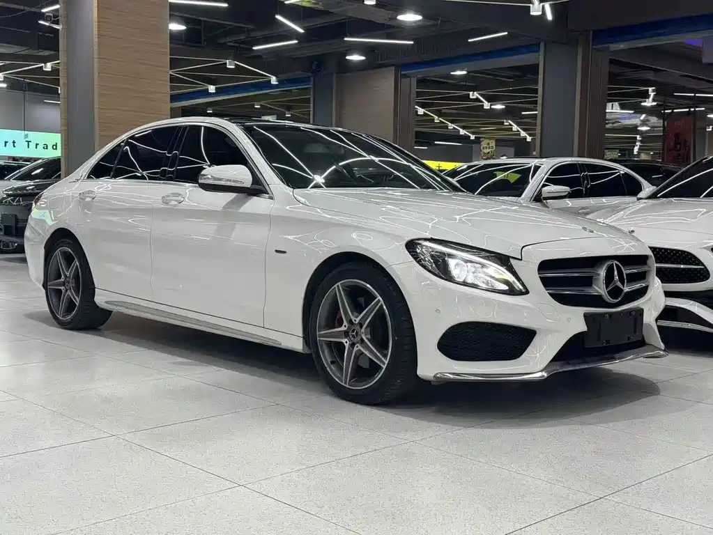 Mercedes-Benz C-Class — миниатюра 3