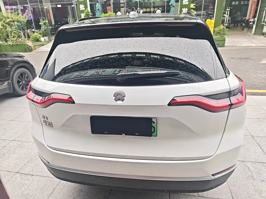 NIO ES8 — миниатюра 13
