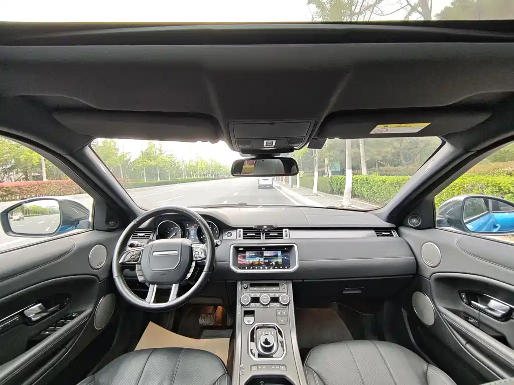 Land Rover Evoque — миниатюра 12