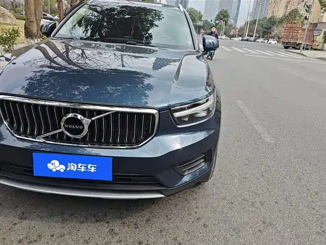 volvo xc40