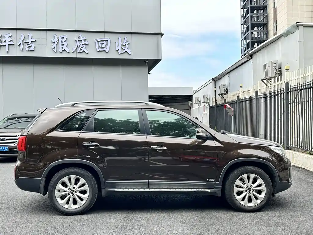 Kia Sorento — миниатюра 6