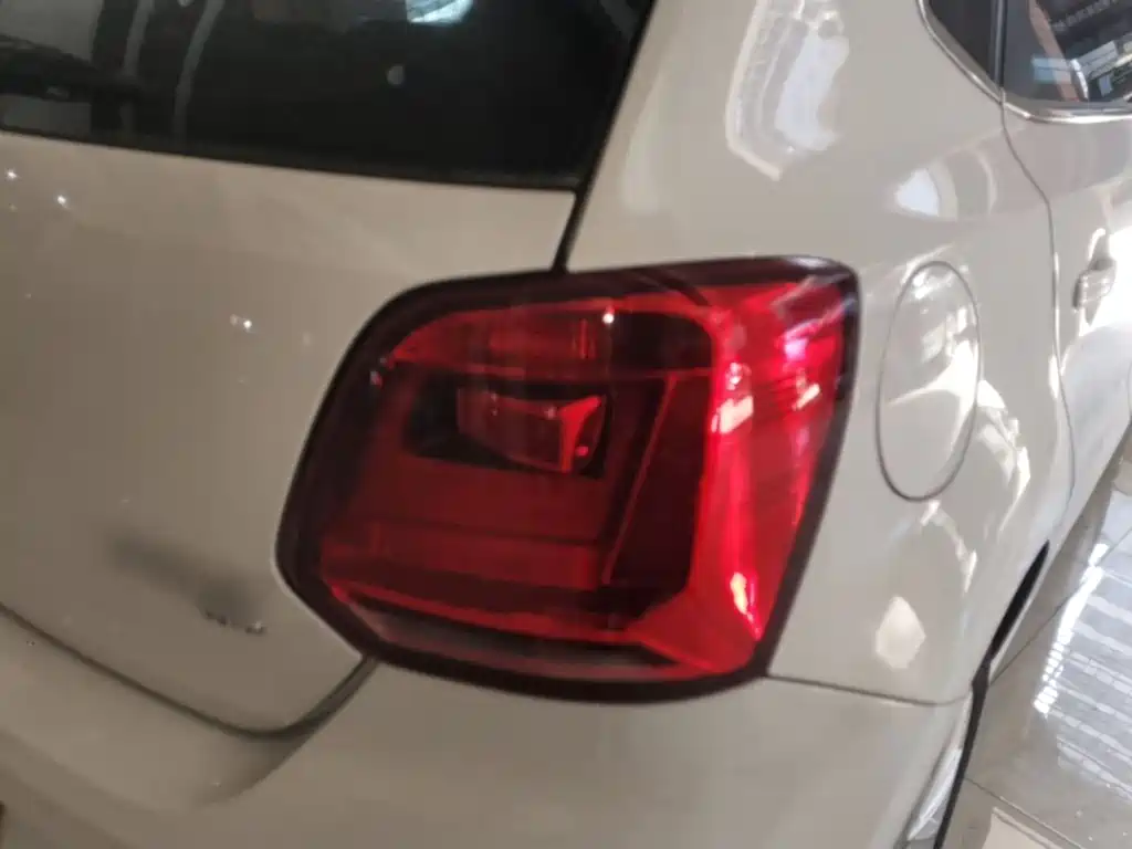 Volkswagen Polo — миниатюра 8