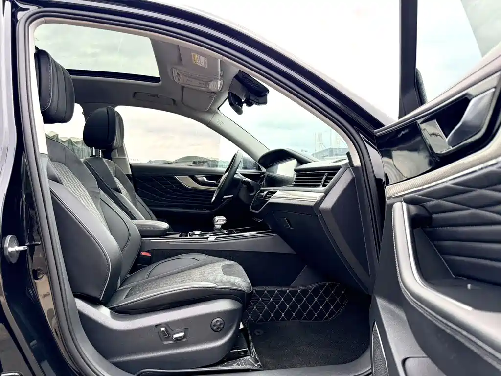 Hongqi Hongqi HS5 — миниатюра 6
