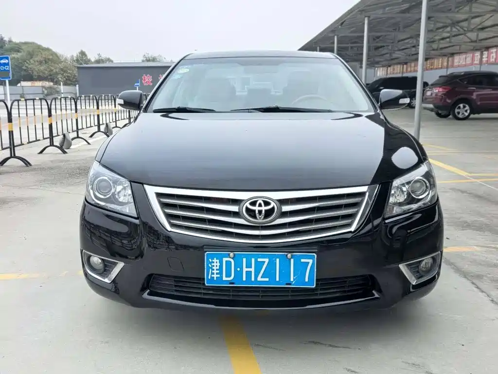 Toyota Camry — миниатюра 3