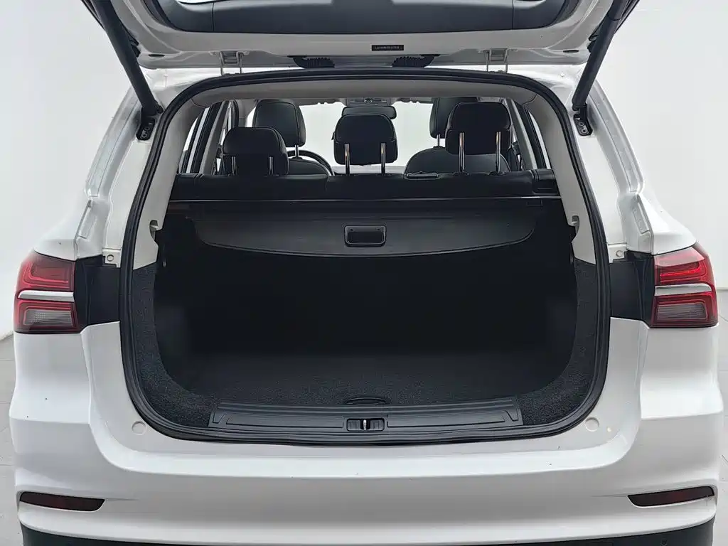 Roewe RX5 — миниатюра 16