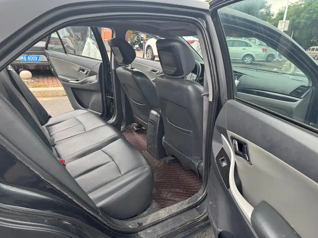 Zotye Zotye Z300 — миниатюра 10