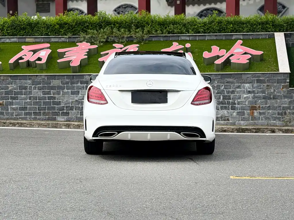Mercedes-Benz C-Class — миниатюра 8
