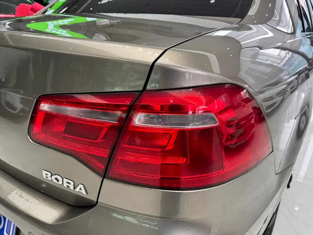 Volkswagen Bora — миниатюра 28