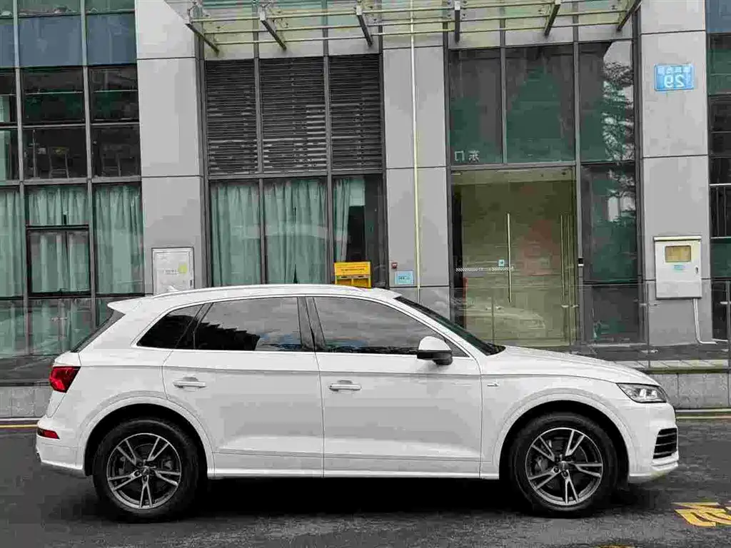 Audi Q5L — миниатюра 4