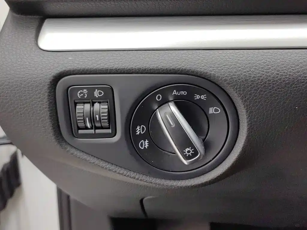 Volkswagen Sharan — миниатюра 21