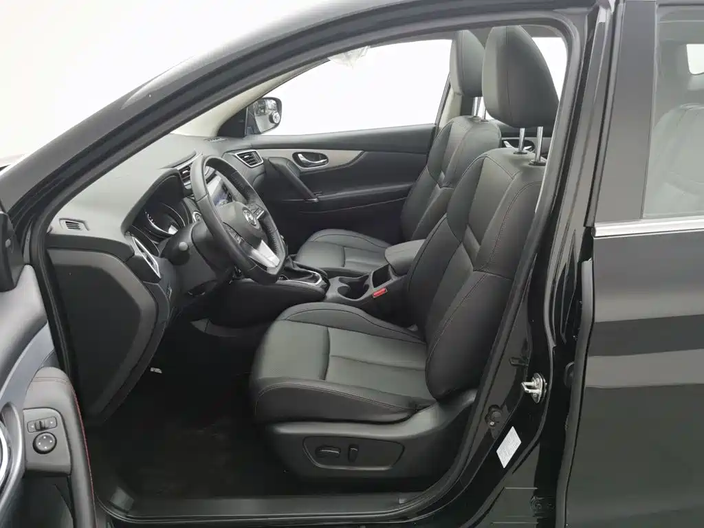 Nissan Qashqai — миниатюра 10