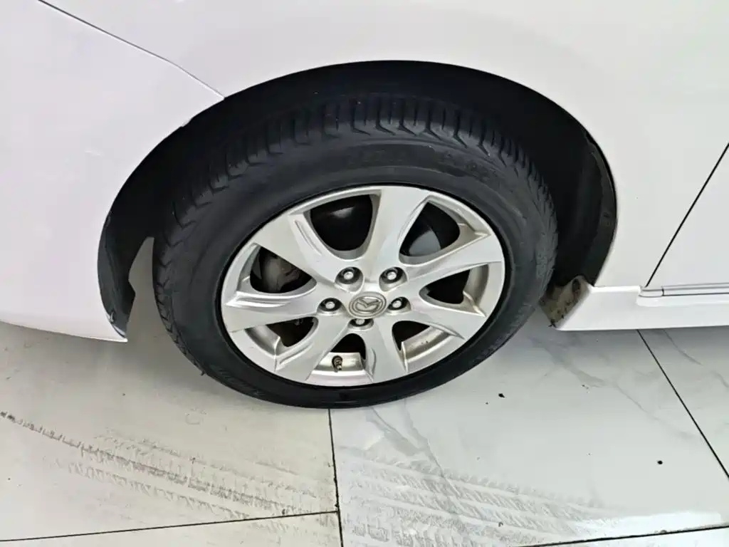 Mazda 3 Xingcheng — миниатюра 23