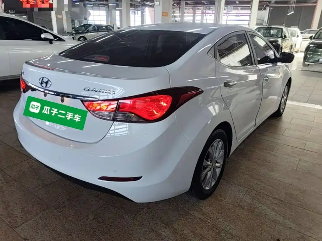 Hyundai Elantra Langdong — миниатюра 7